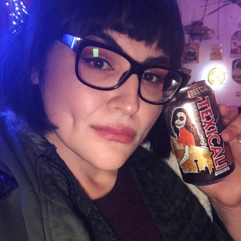 Meet your Posher, Demitra